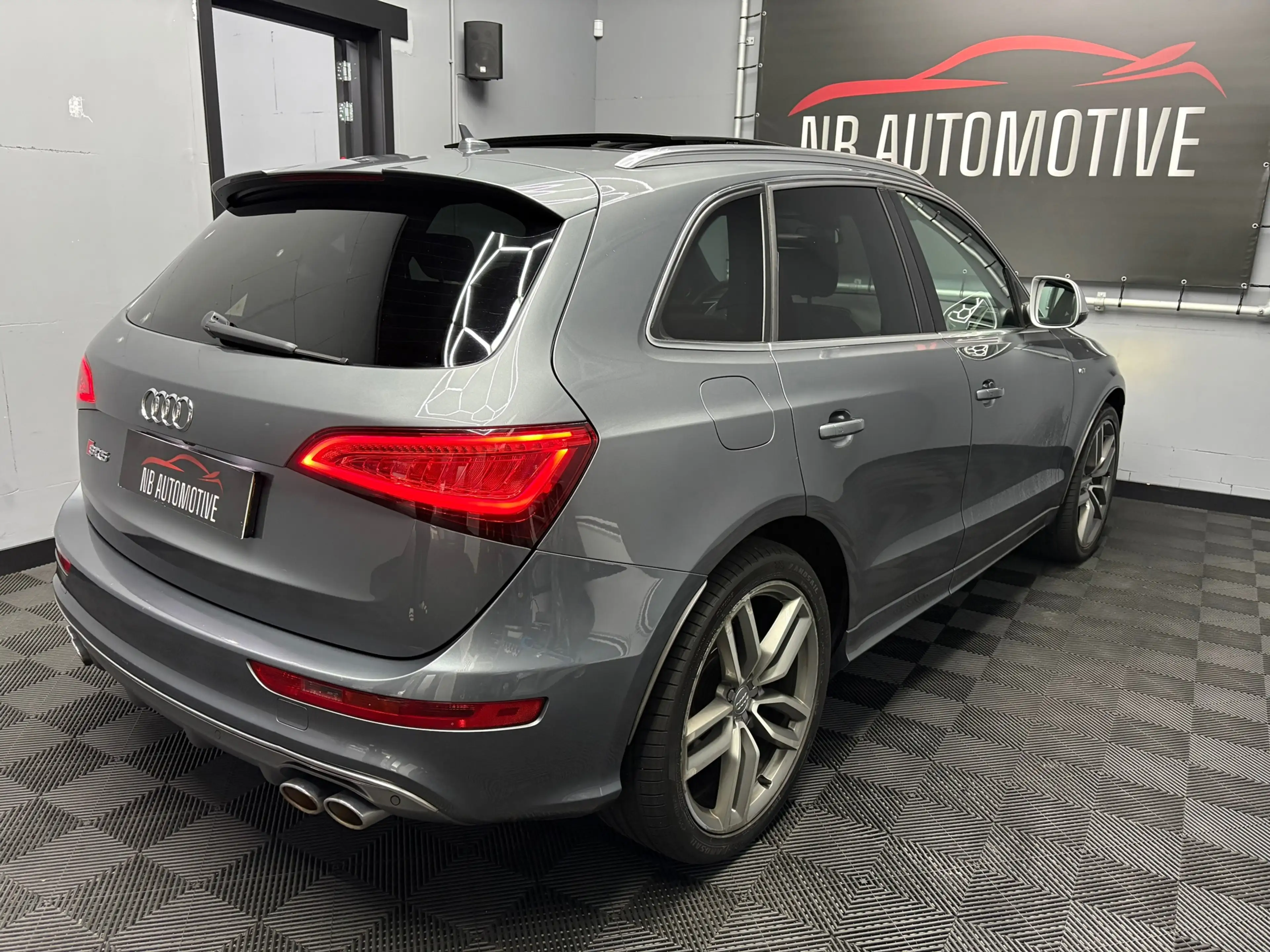 Audi SQ5 3.0 TDI Quattro S-Line — photo 2