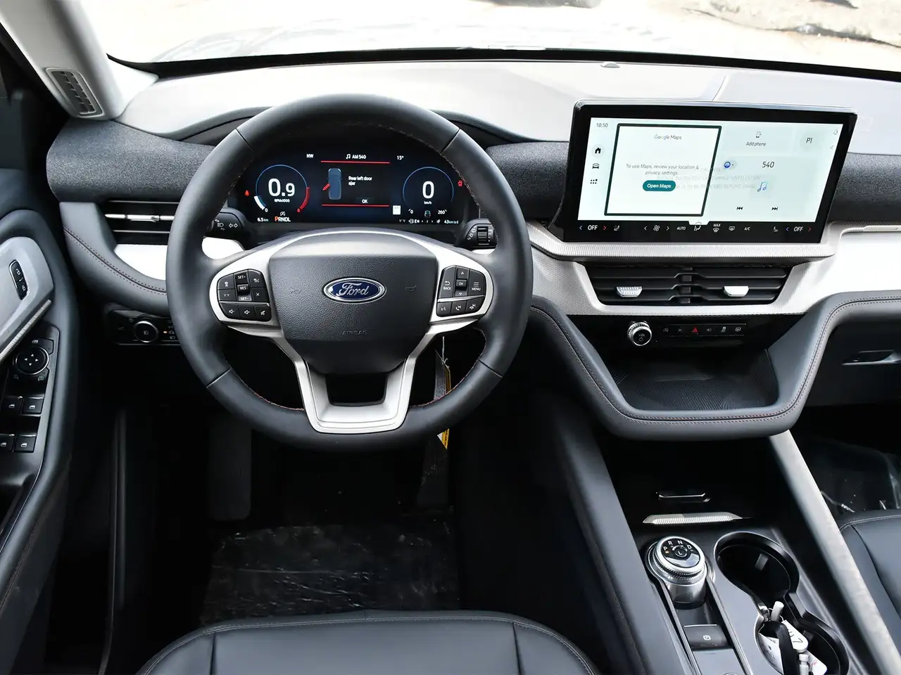 Ford Explorer снимка Ford Explorer