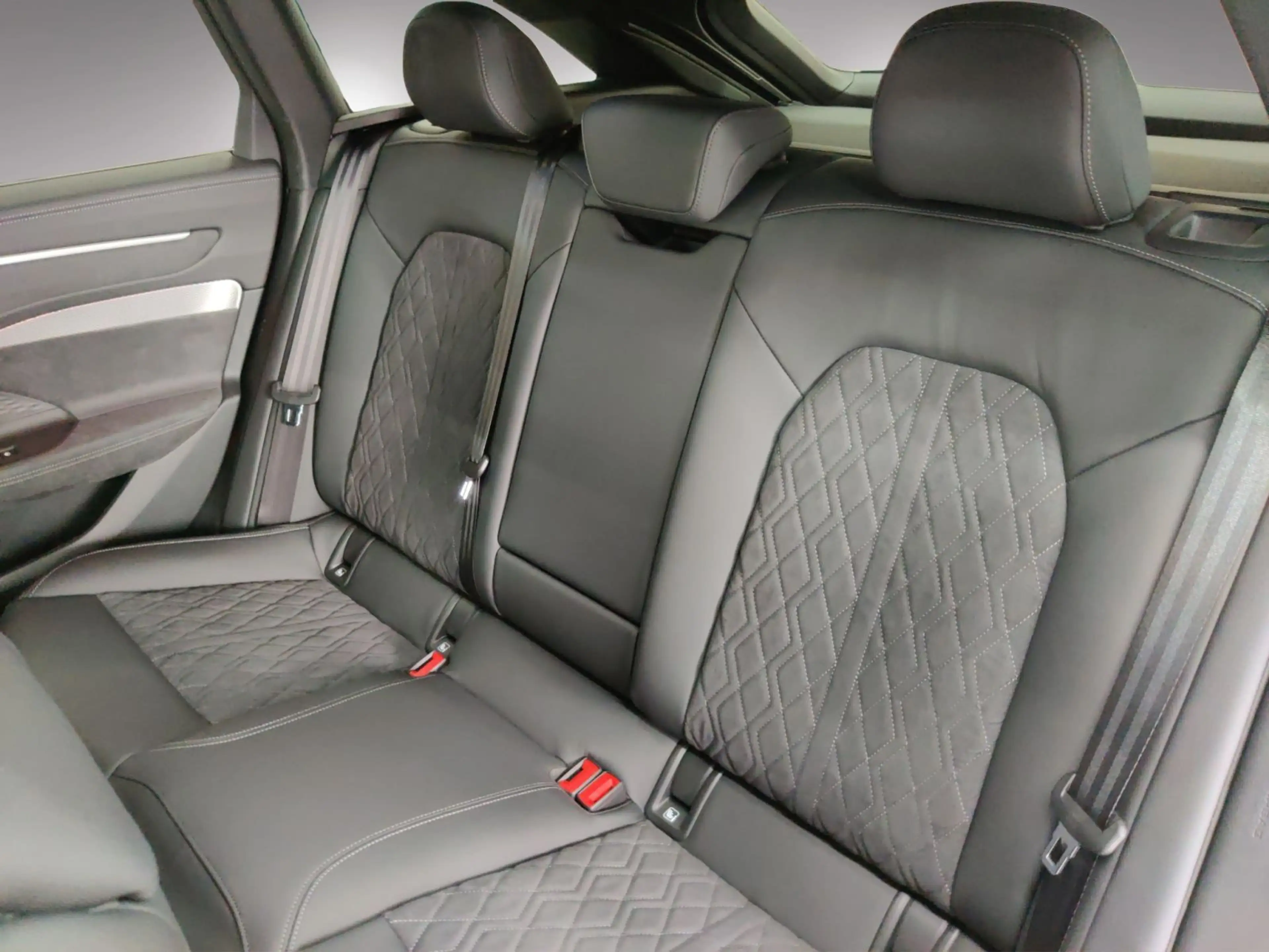 Audi A6 TDI qu. S line-Ext/S-Int/AHK/Tech plus — photo 13