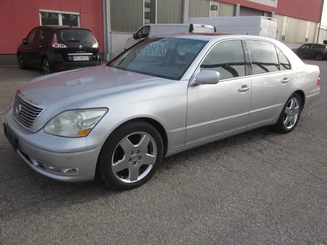Lexus LS 430 LS 430 Executive Aut. Executive