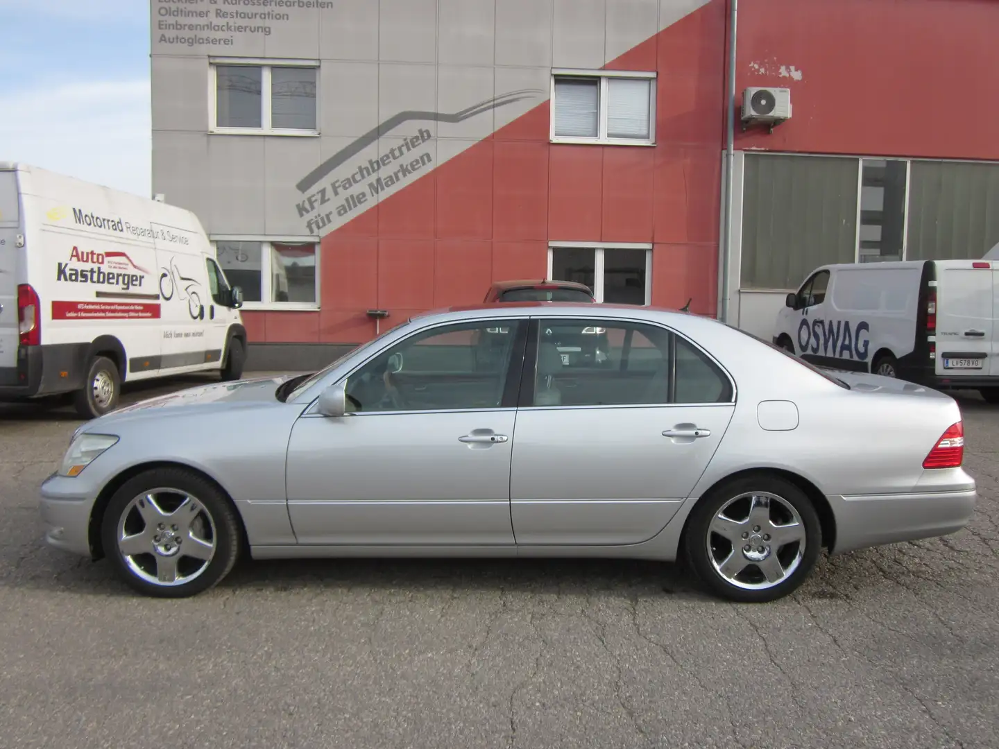Lexus LS 430 LS 430 Executive Aut. Executive Silber - 2