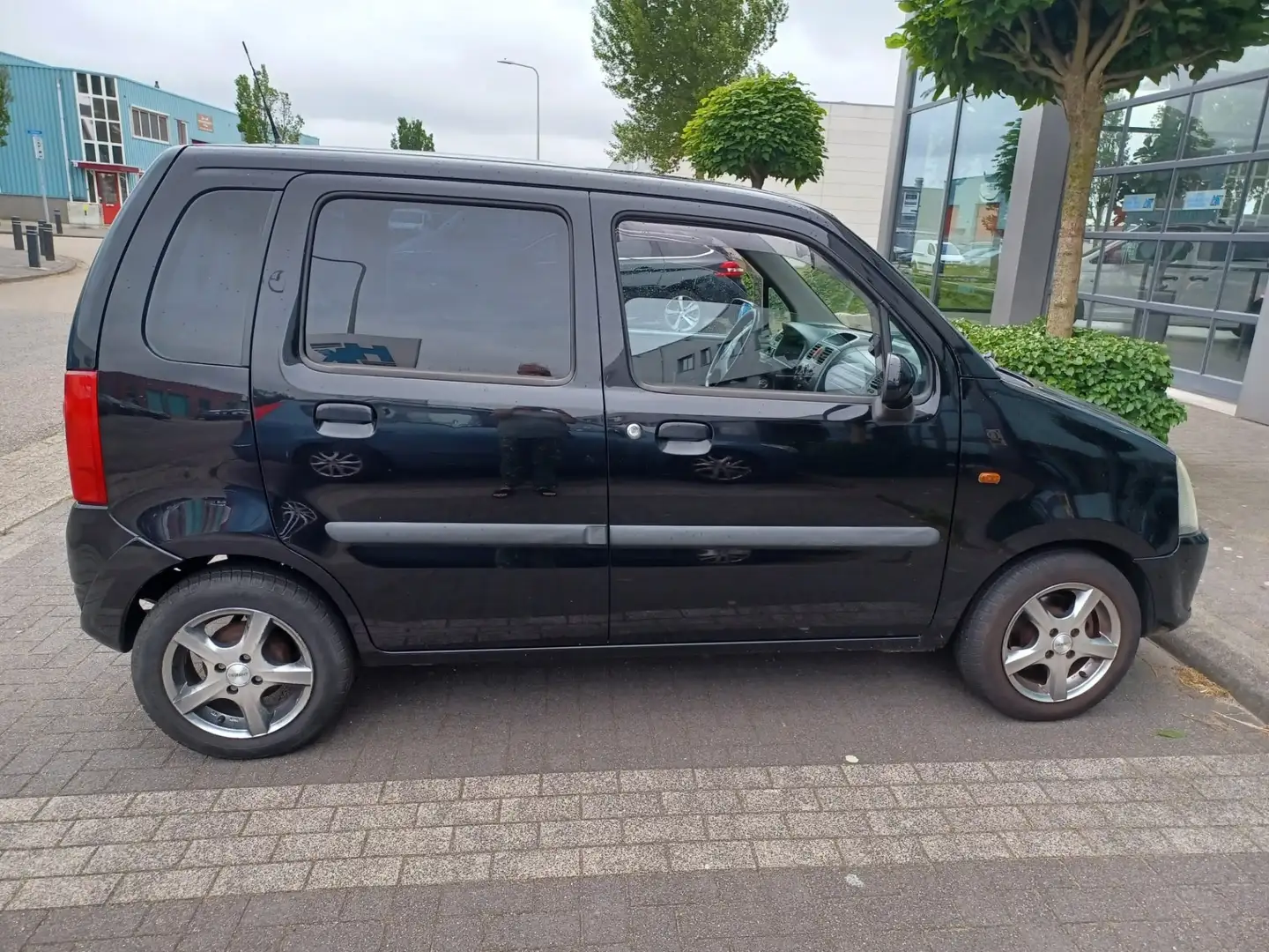 Opel Agila 1.2-16V Flexx cool Negru - 1