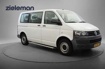 Kombi 2.0 TDI Trendline Baseline 9 Persoons - Airc