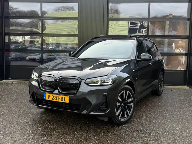BMW iX3 M-Sport Shadowline 80 kWh Pano 95%SOH Facelift LCI