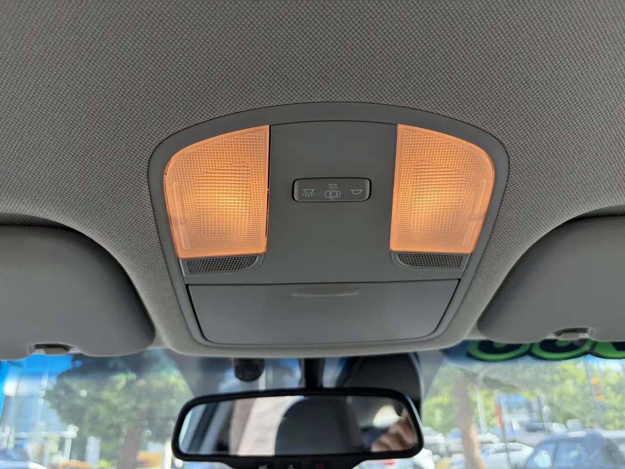Hyundai IONIQ снимка Hyundai IONIQ
