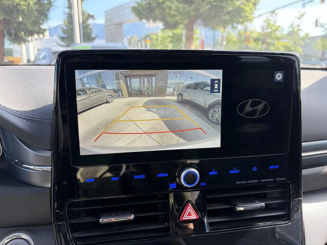 Hyundai IONIQ снимка Hyundai IONIQ
