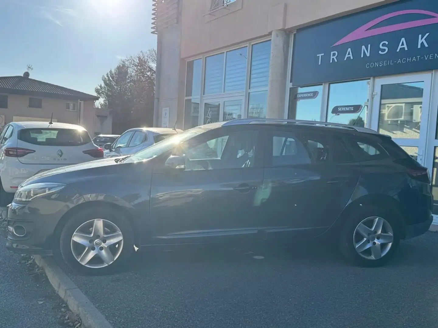 Renault Megane III ESTATE BUSINESS III 1.5 dCi 110 FAP Energy eco2 Business Grau - 2