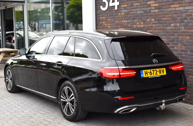 Mercedes-Benz E-Class view 2