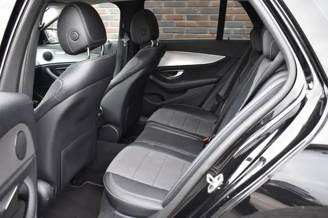 Mercedes-Benz E-Class view 6