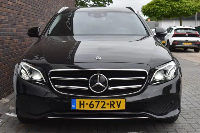 Mercedes-Benz E-Class view 10