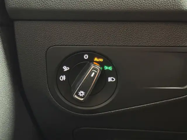 Volkswagen Tiguan view 18