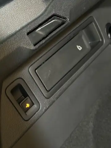 Volkswagen Tiguan view 10