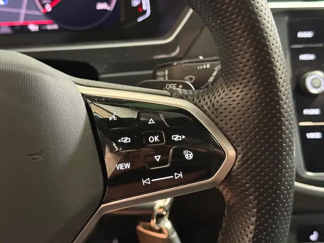 Volkswagen Tiguan view 20