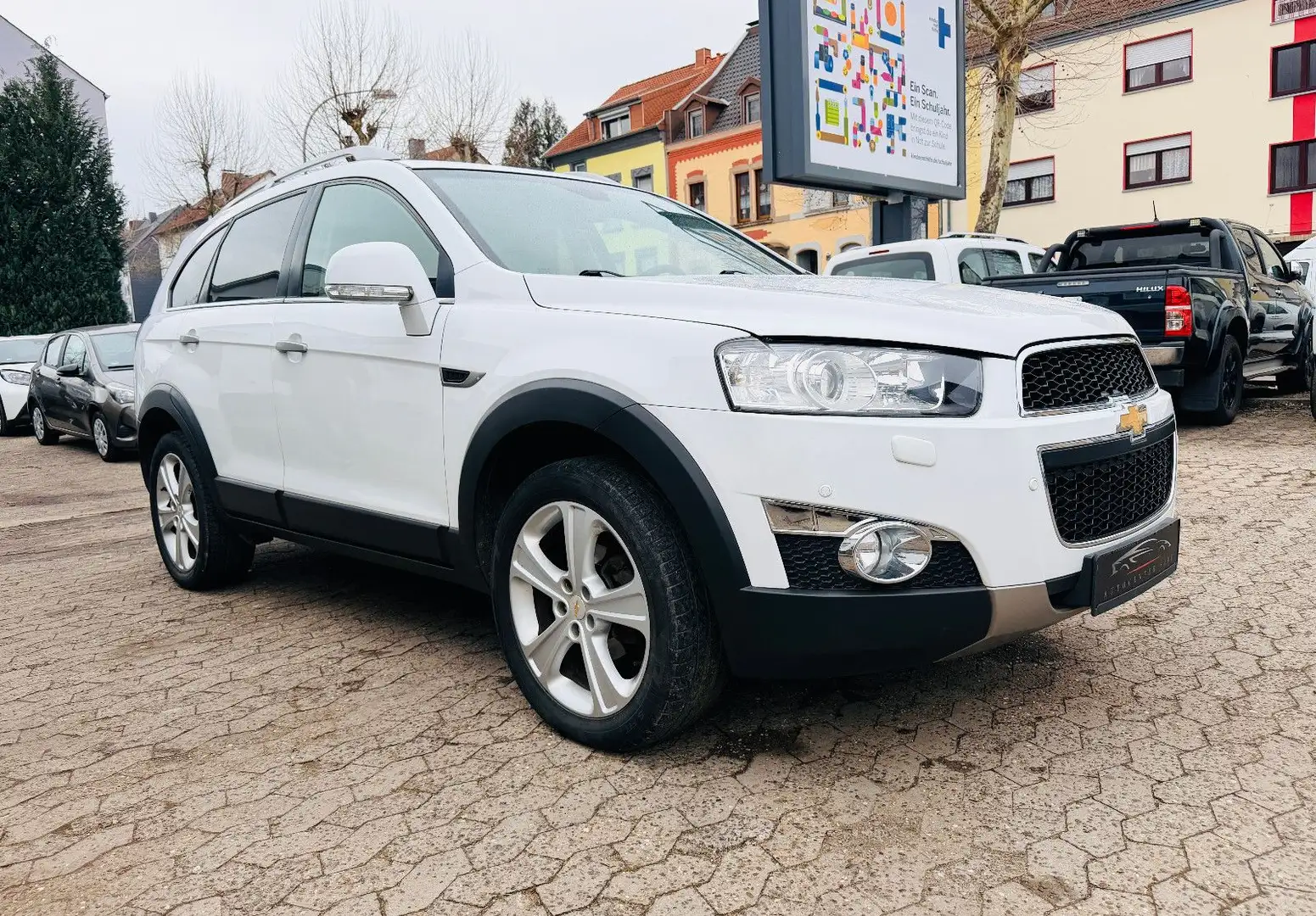 Chevrolet Captiva 2.2 D LTZ 4WD 1.Hand 7-Sitz Navi Kamera Weiß - 1