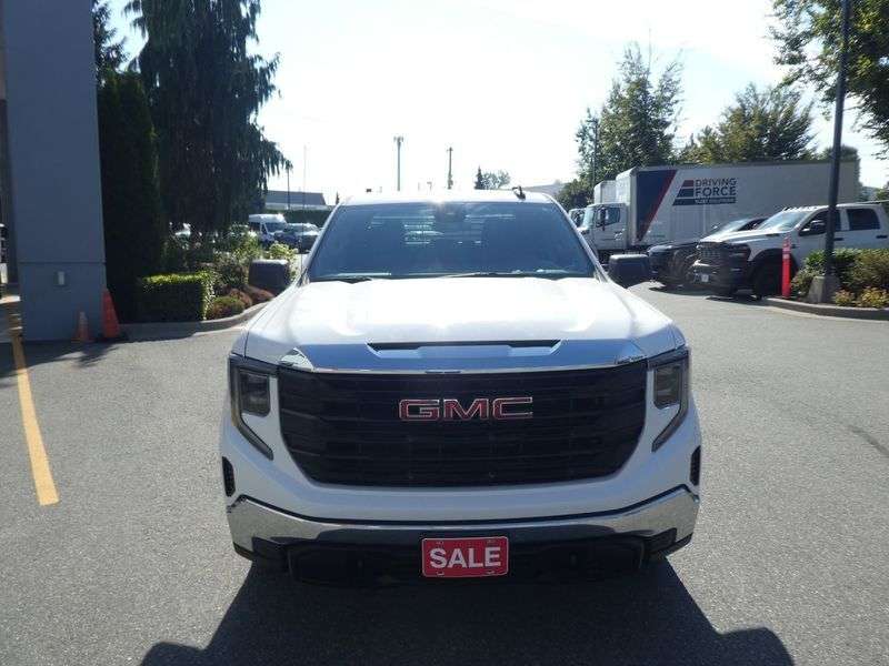 2024 GMC Sierra 1500 2024 GMC  4WD Crew Cab 157 Pro — снимка 1