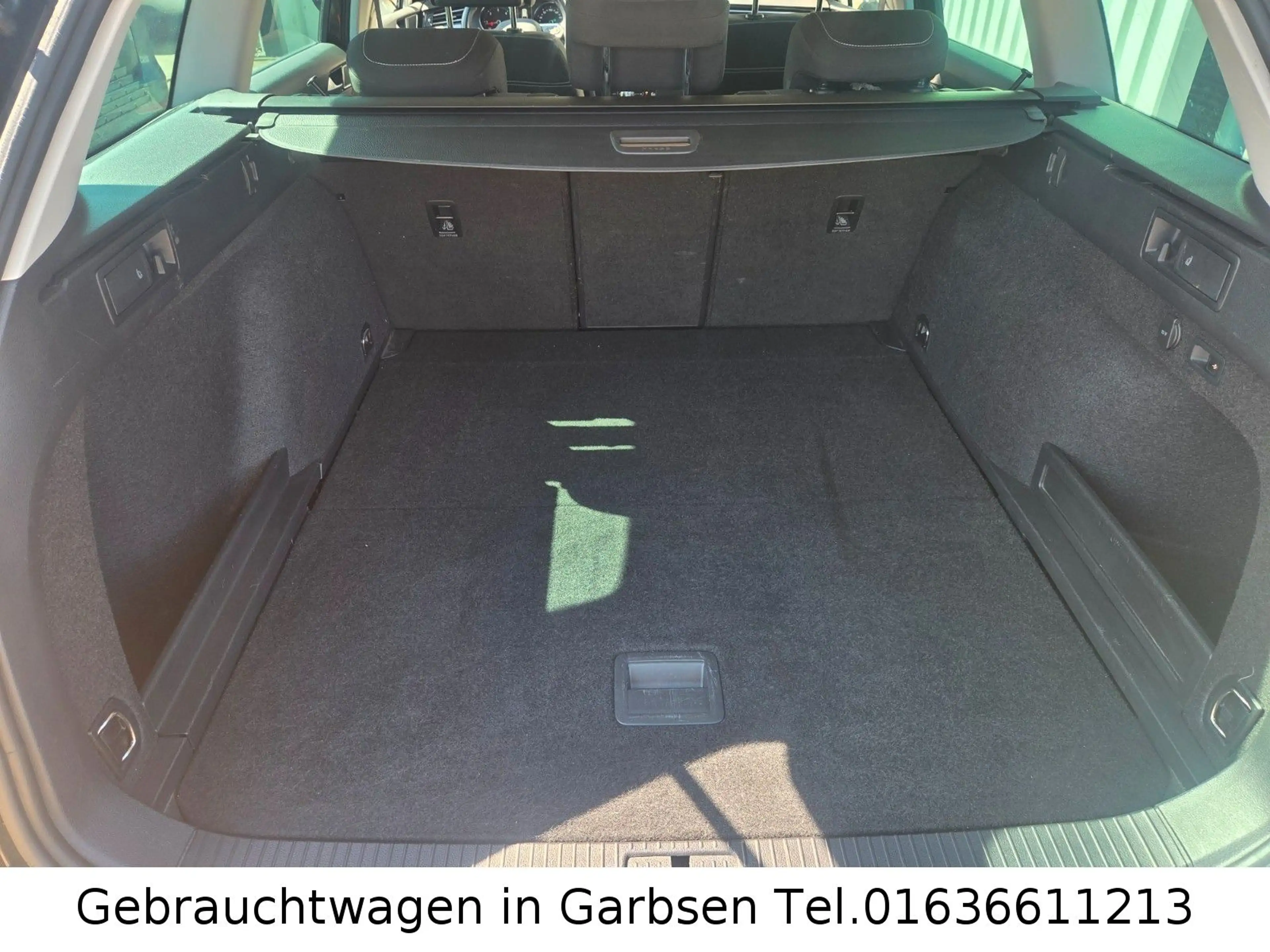 Volkswagen Passat Variant 2.0 TDI DSG NAVI AHK SHZ ACC LED — photo 16