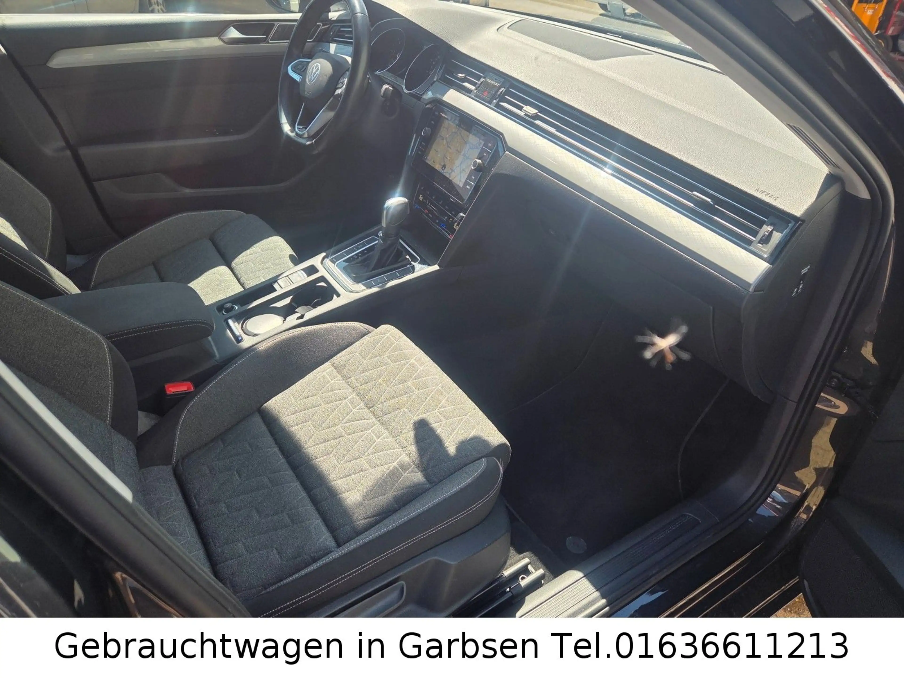 Volkswagen Passat Variant 2.0 TDI DSG NAVI AHK SHZ ACC LED — photo 12