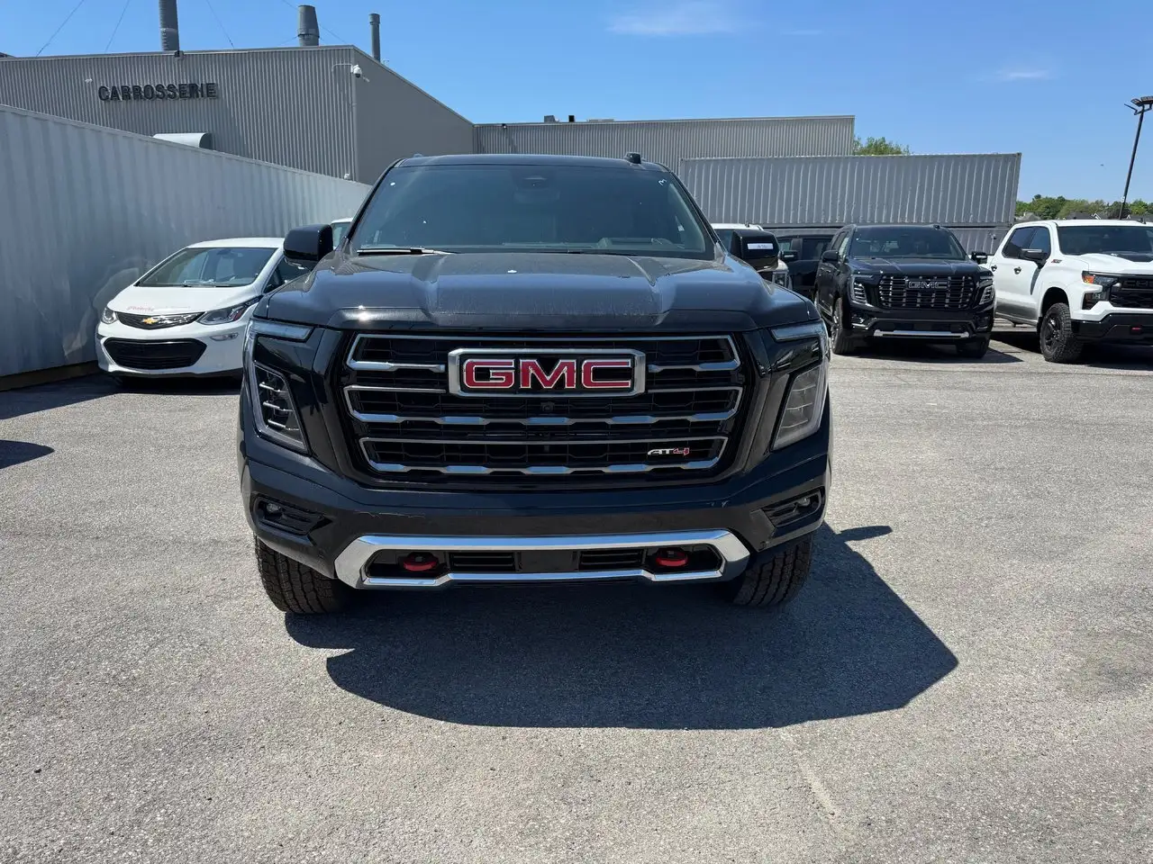 GMC Yukon снимка GMC Yukon