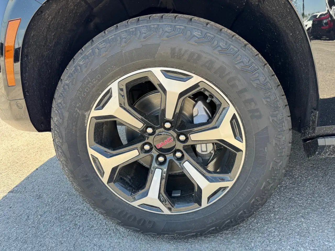 GMC Yukon снимка GMC Yukon