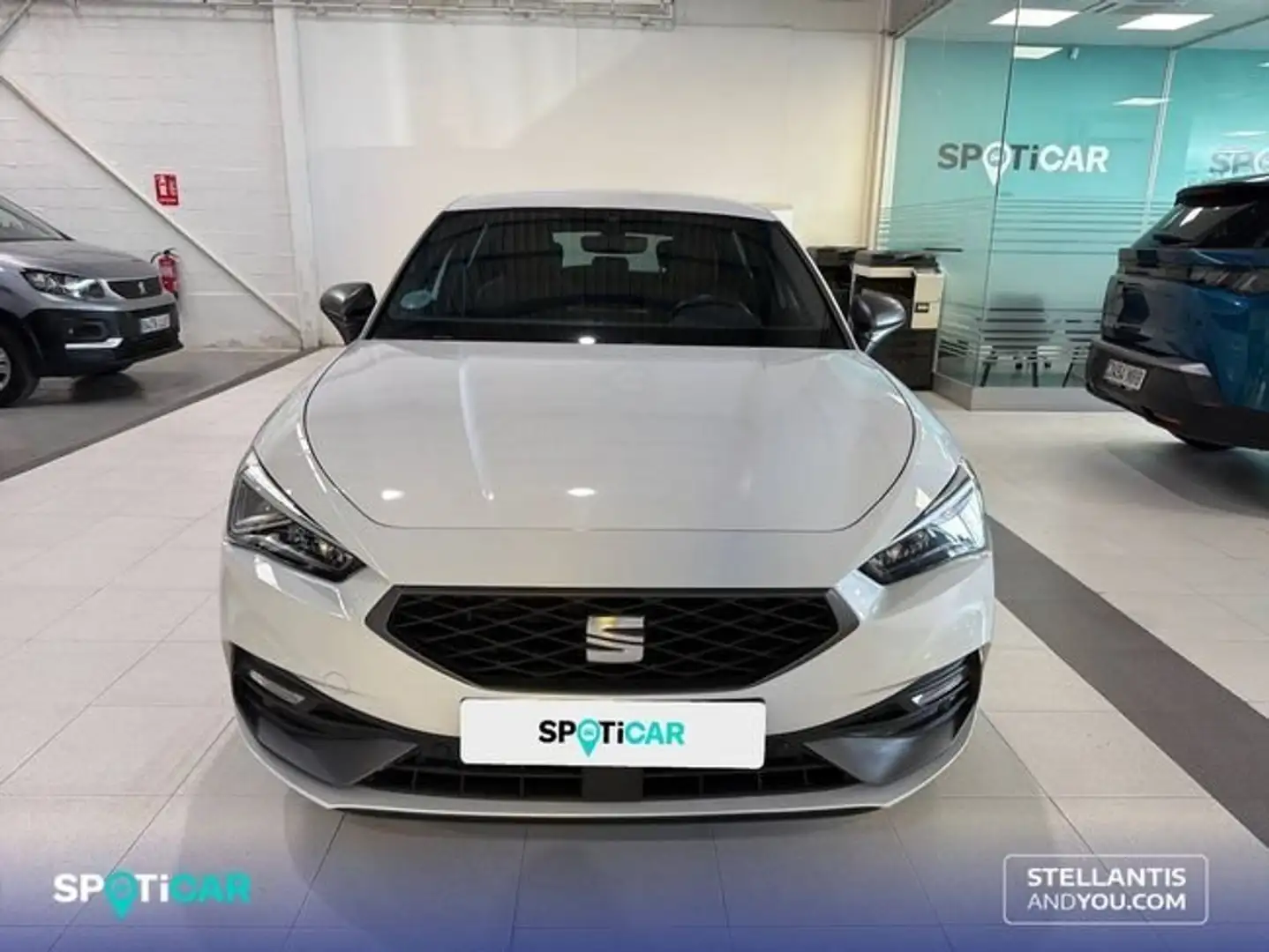 SEAT Leon 1.5 TSI 85kW S&S FR 25 Aniversario Blanco - 2