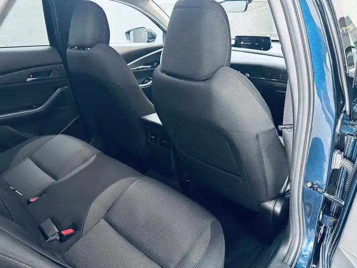 Mazda CX-30 2024, foto 35