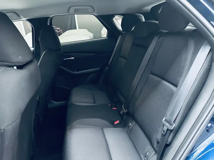 Mazda CX-30 2024, foto 23