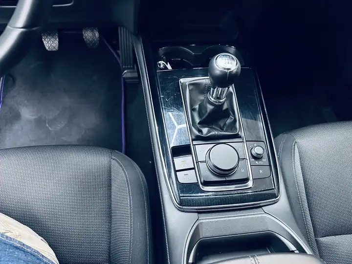 Mazda CX-30 2024, foto 20