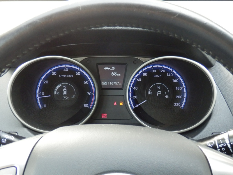 Hyundai iX35 2.0i 4WD i-Catcher — photo 12
