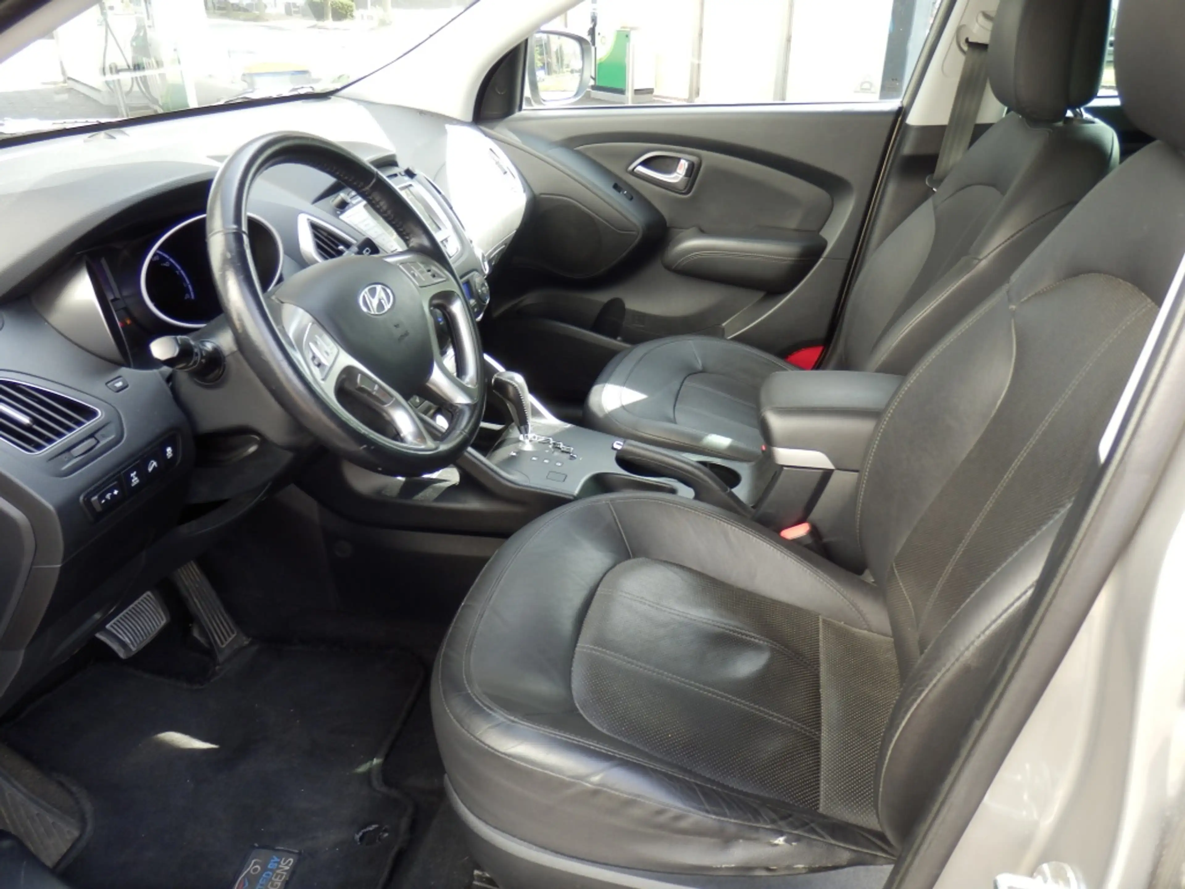 Hyundai iX35 2.0i 4WD i-Catcher — photo 6