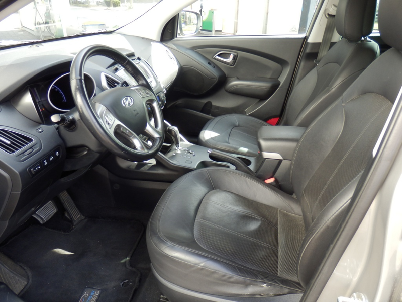 Hyundai iX35 2.0i 4WD i-Catcher — photo 6