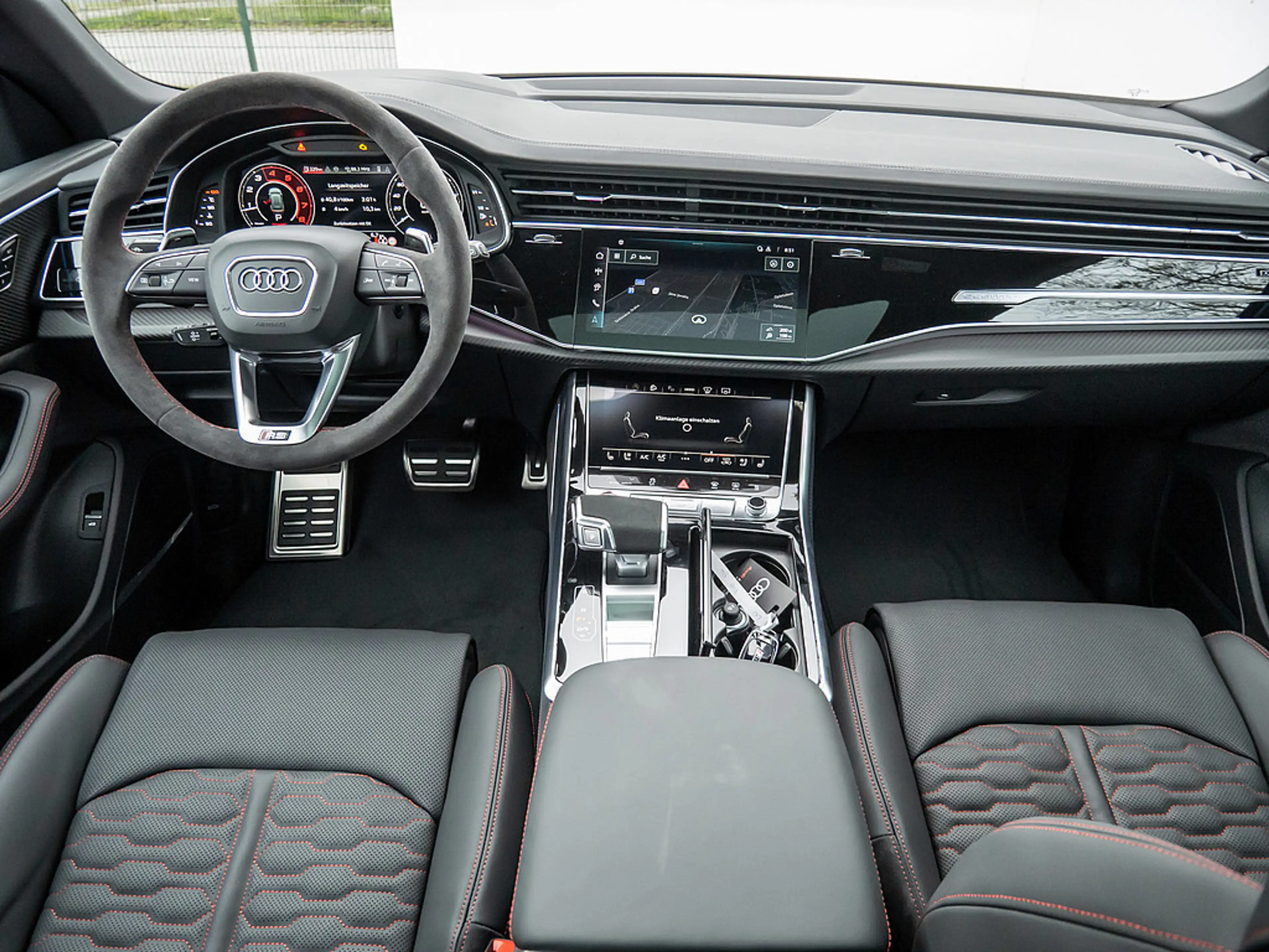 Audi RS Q8 SUV performance LASER PANO AHK STANDHZ — photo 9