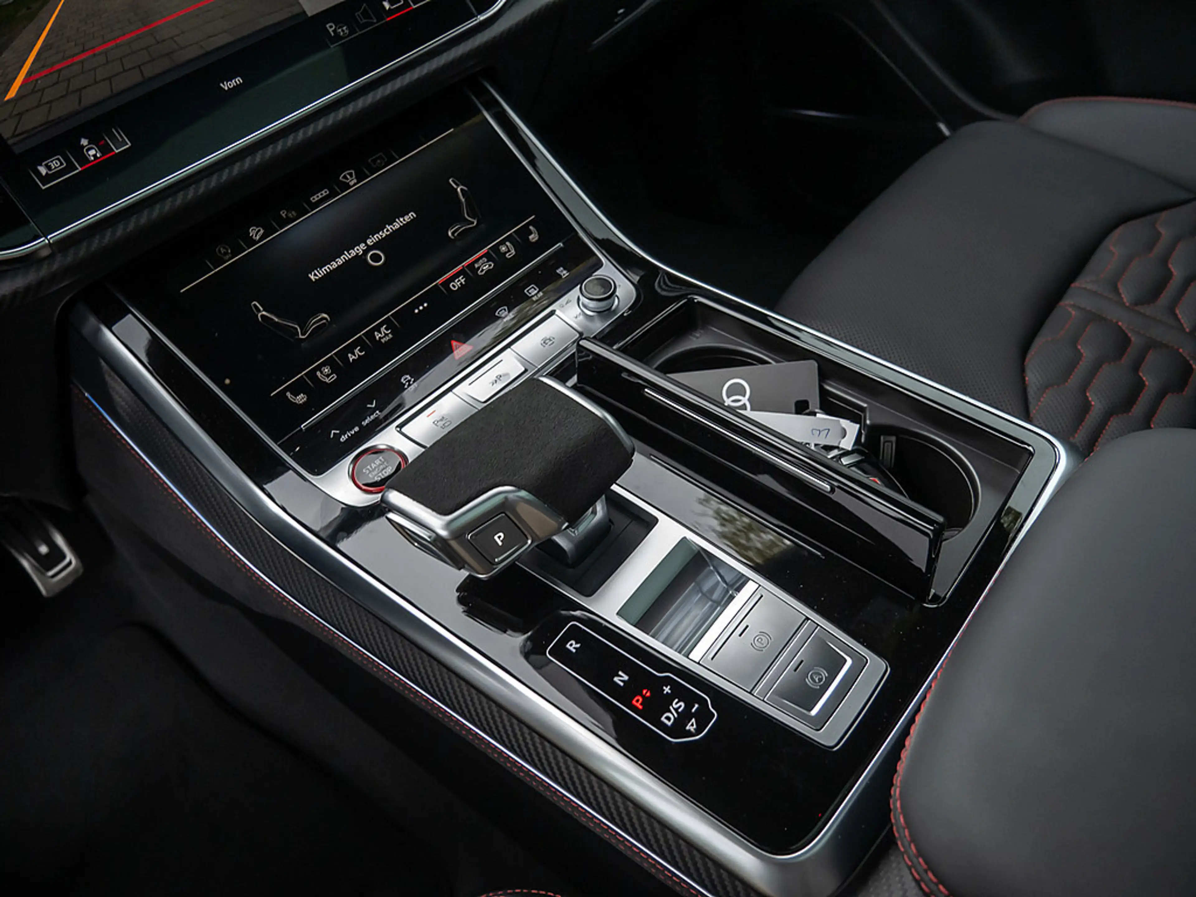 Audi RS Q8 SUV performance LASER PANO AHK STANDHZ — photo 15