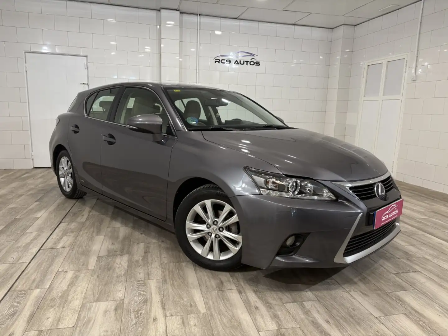 Lexus CT 200h Executive Gris - 1