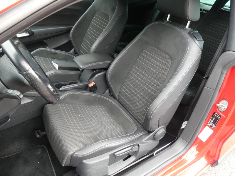 Volkswagen Scirocco 1.4 TSI — photo 9