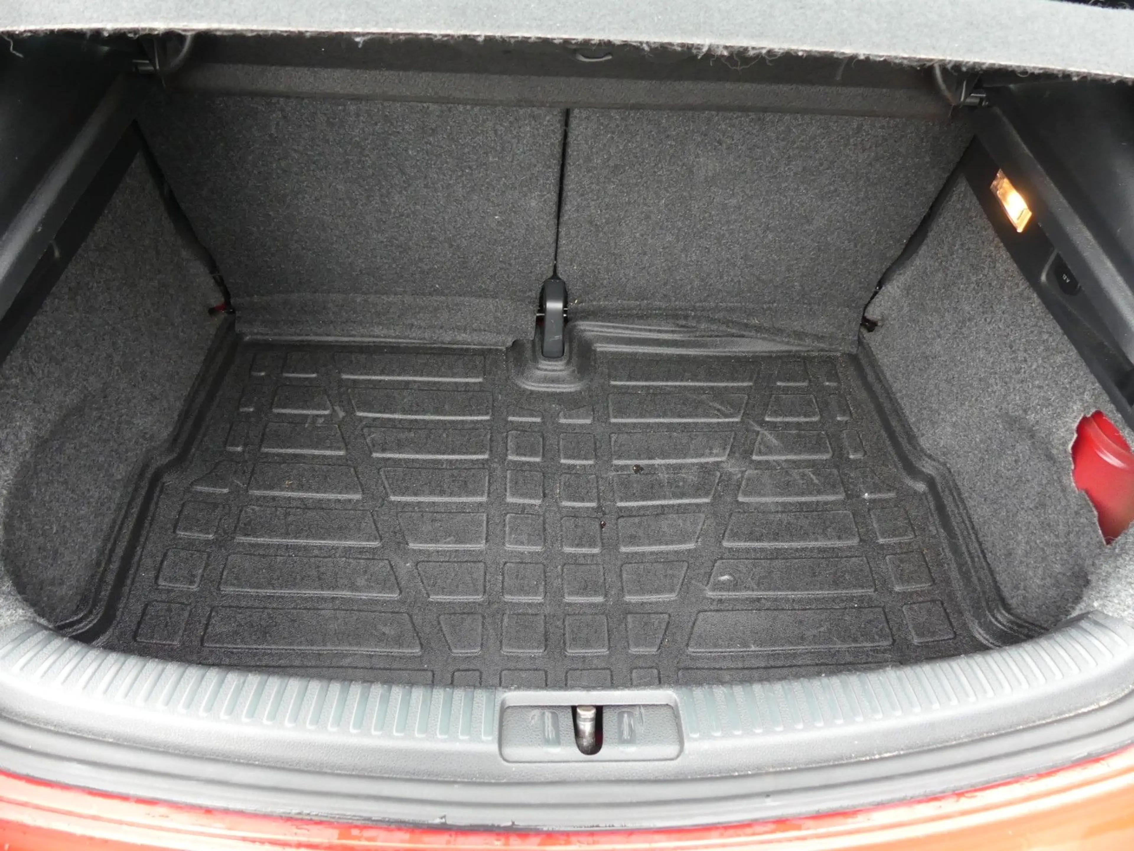Volkswagen Scirocco 1.4 TSI — photo 11