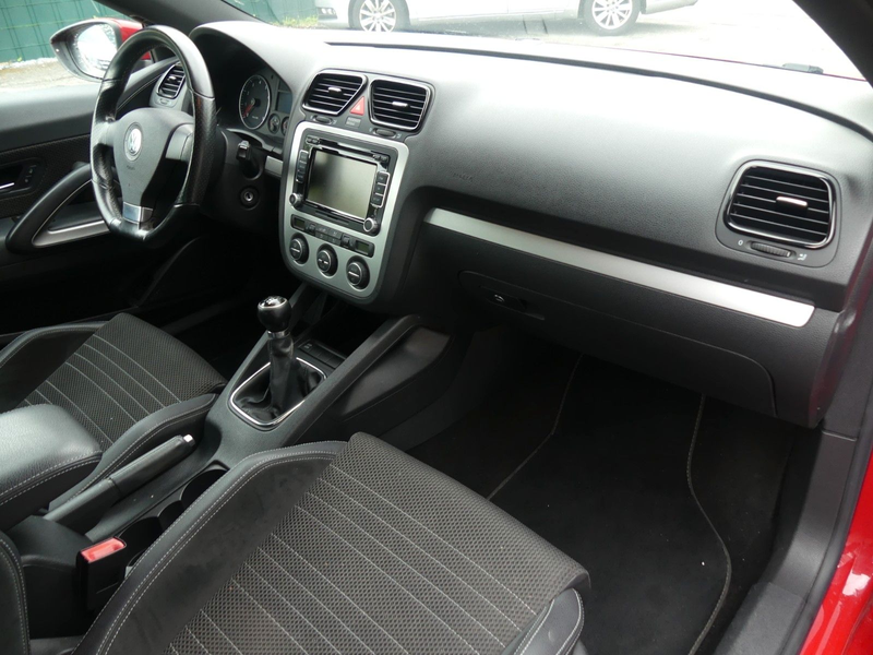 Volkswagen Scirocco 1.4 TSI — photo 13