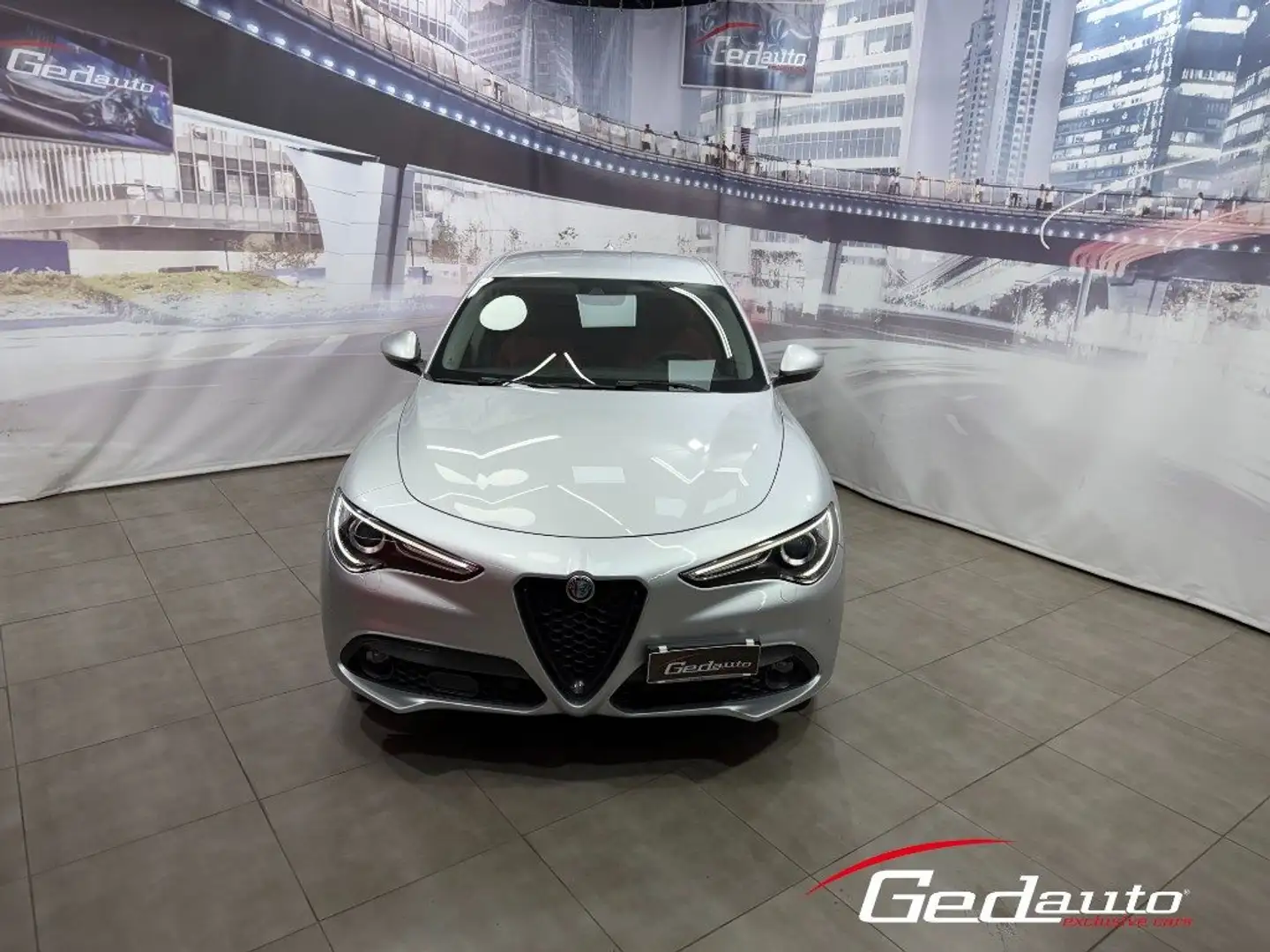 Alfa Romeo Stelvio 2.2 Turbodiesel 190 CV AT8 Q4 Sprint full-led navi Argento - 2