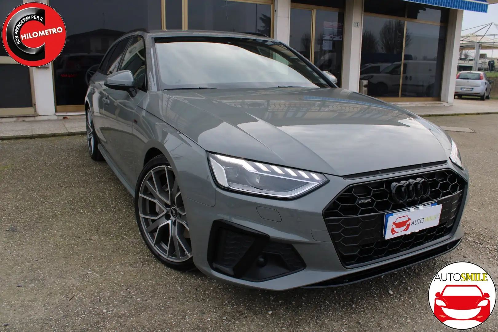 Audi A4 40 TDI MATRIX mhev S line 4X4 204cv GANCIO TRAINO - 1