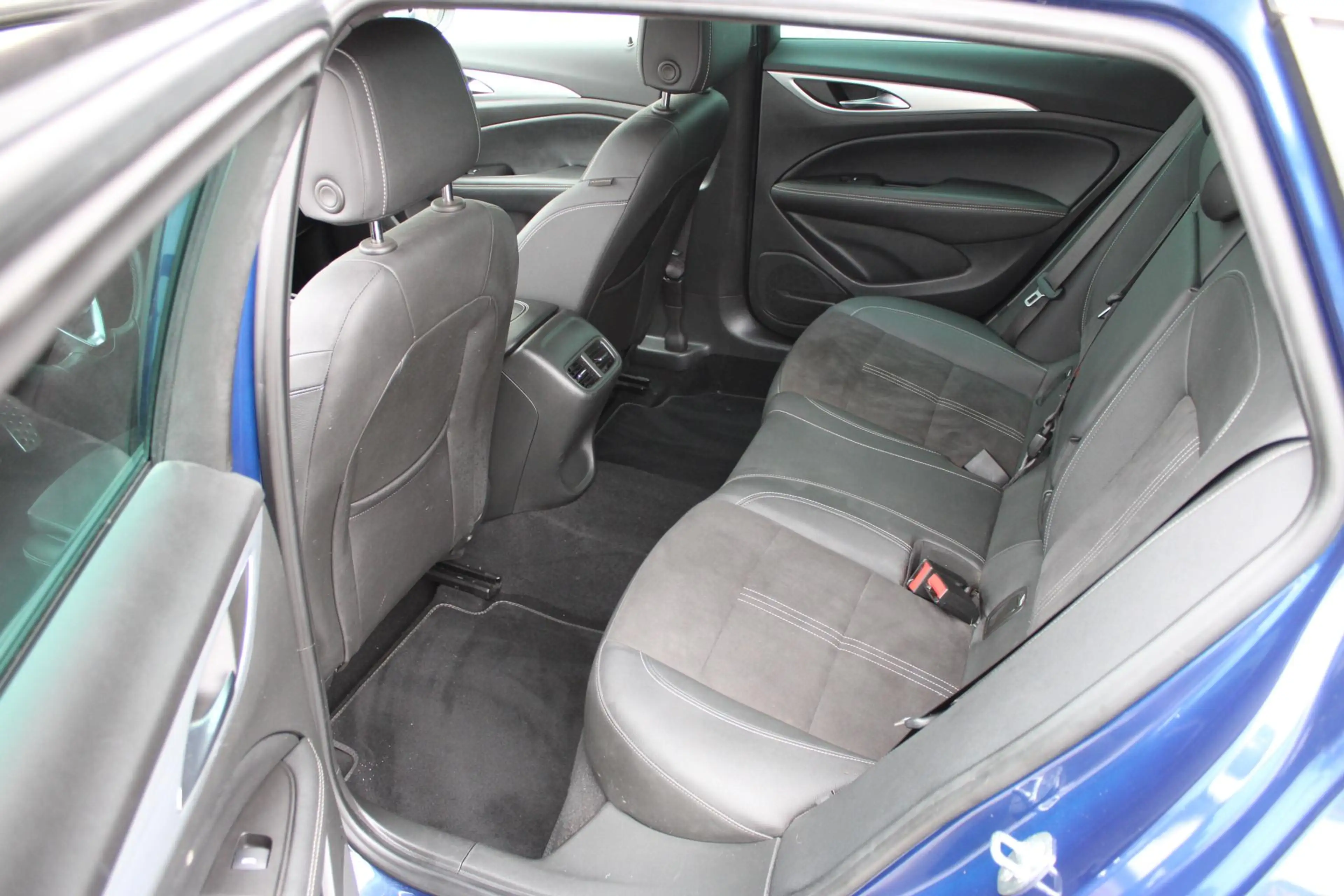 Opel Insignia Sports Tourer 1.5 CDTI Ultimate | Incl. 12 maanden — photo 14