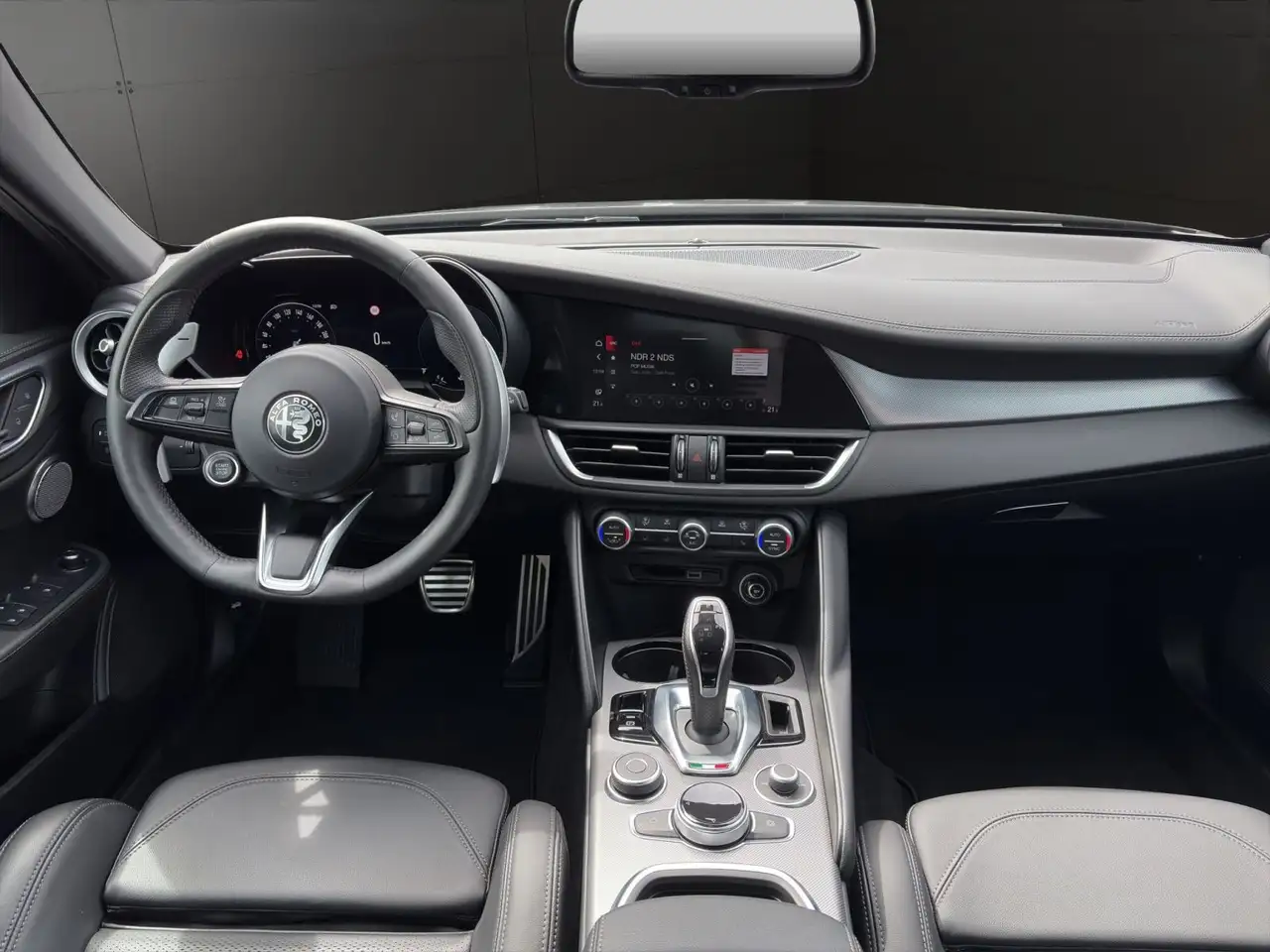 Alfa Romeo Giulia 2024