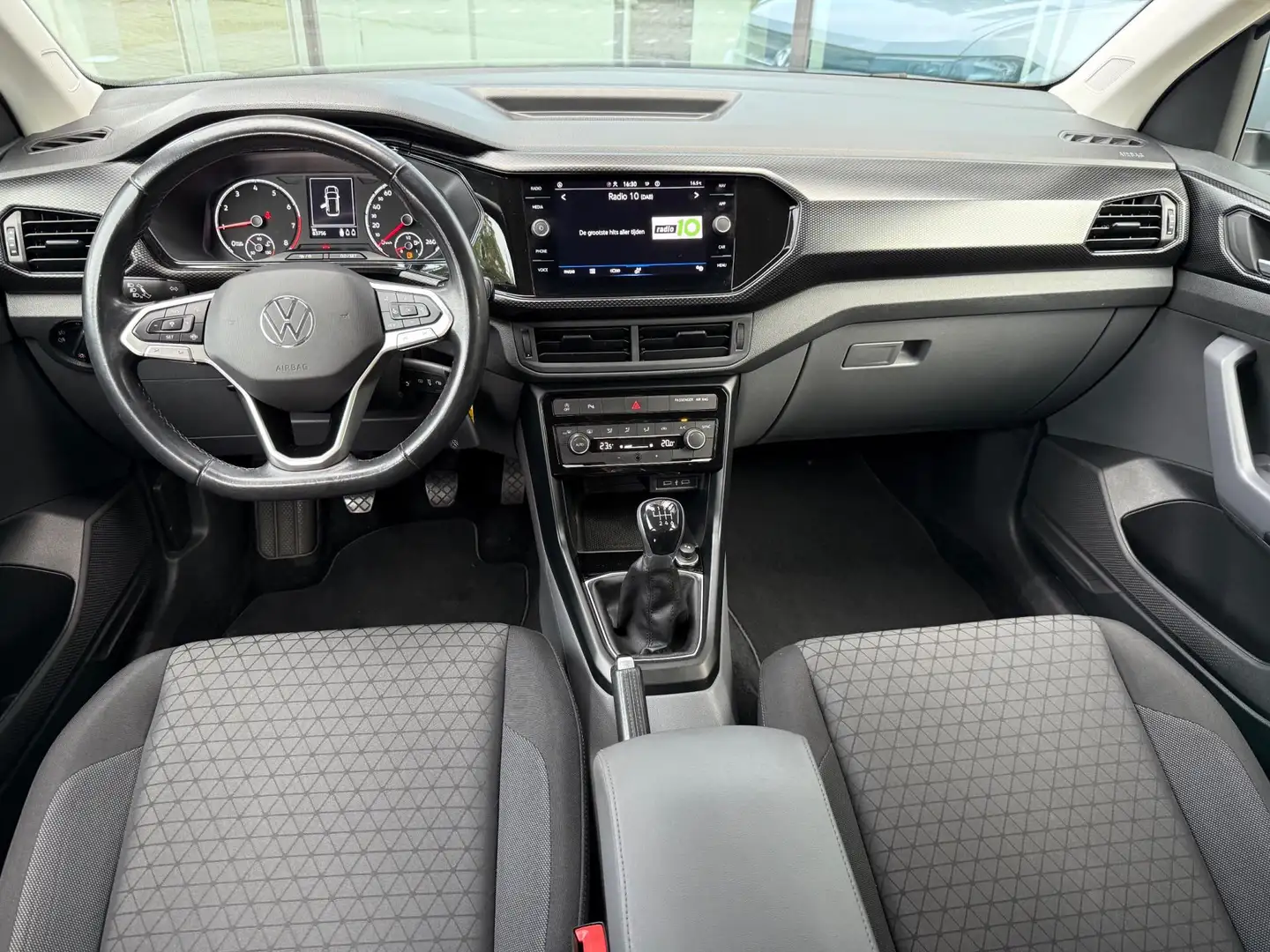 Volkswagen T-Cross 1.0 TSI 110PK Life - Climate - Parkeerhulp - Media Grijs - 2