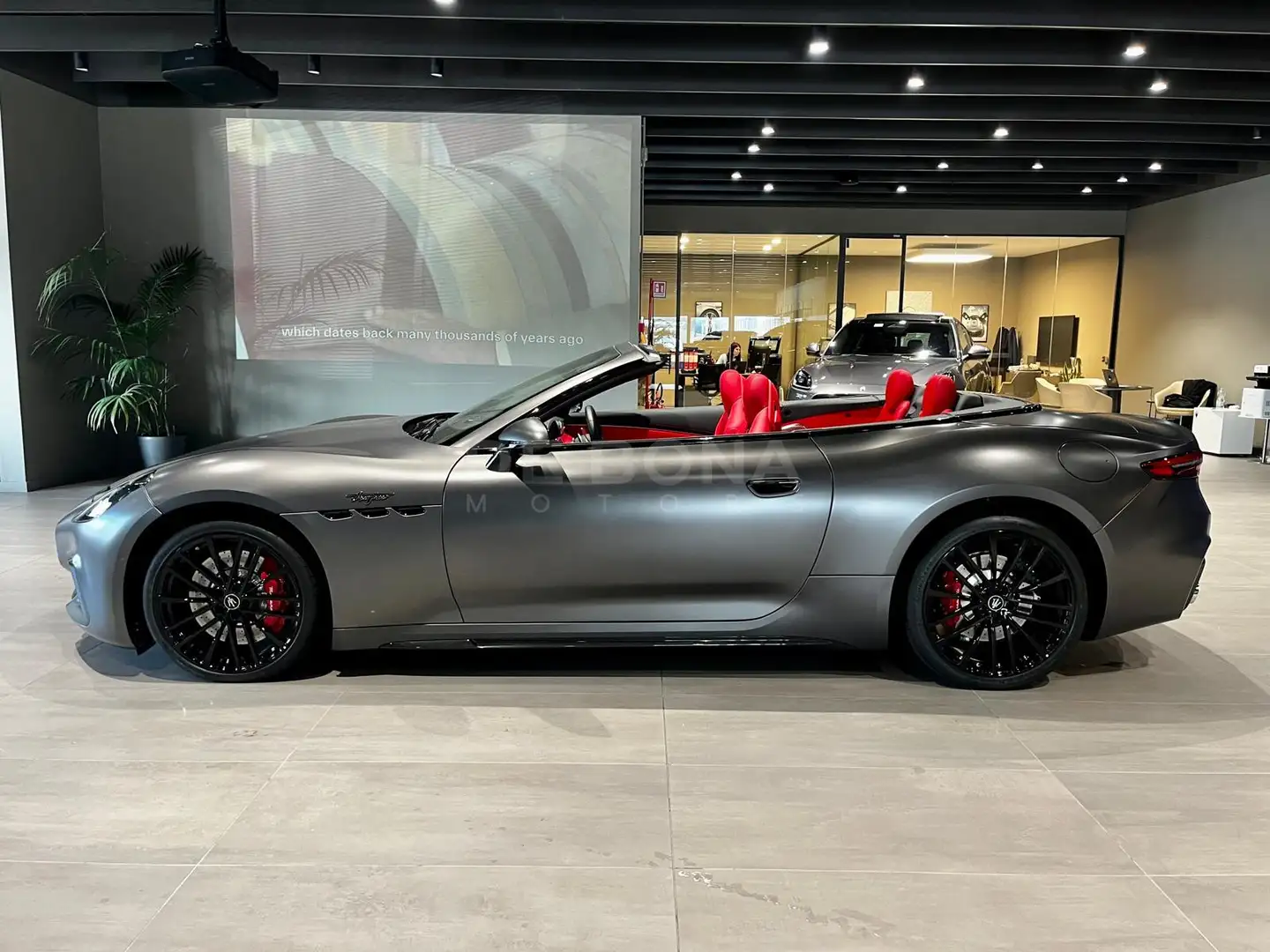 Maserati GranCabrio 3.0 trofeo awd auto Gris - 2