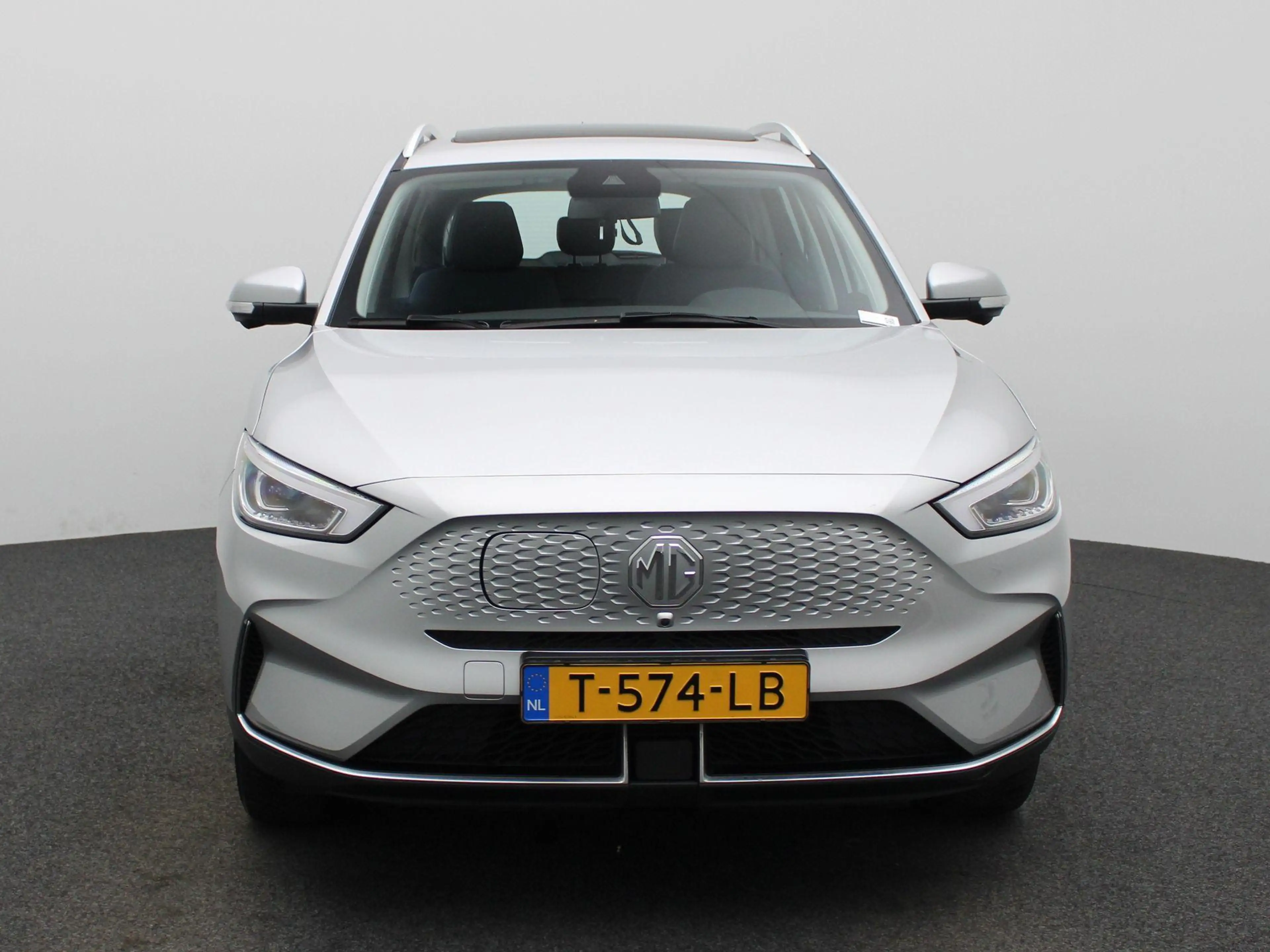 MG ZS EV Long Range Luxury 70 kWh — photo 3