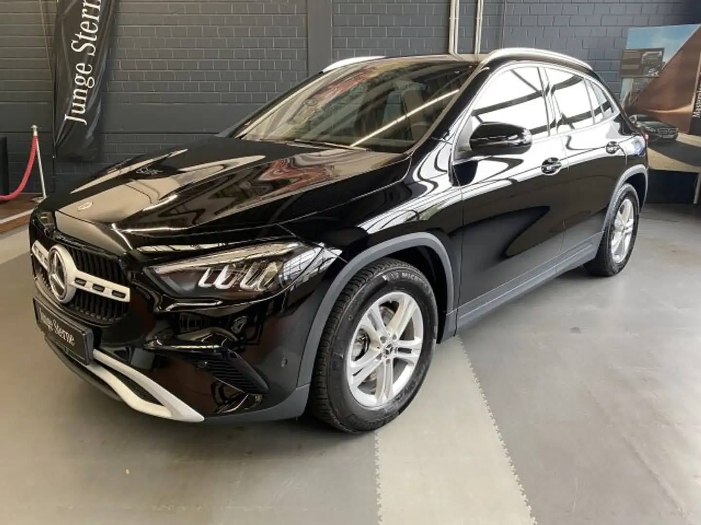 Mercedes-Benz GLA 200 GLA 200 Progressive LED MBUX Kamera Sitzheizung Noir - 2