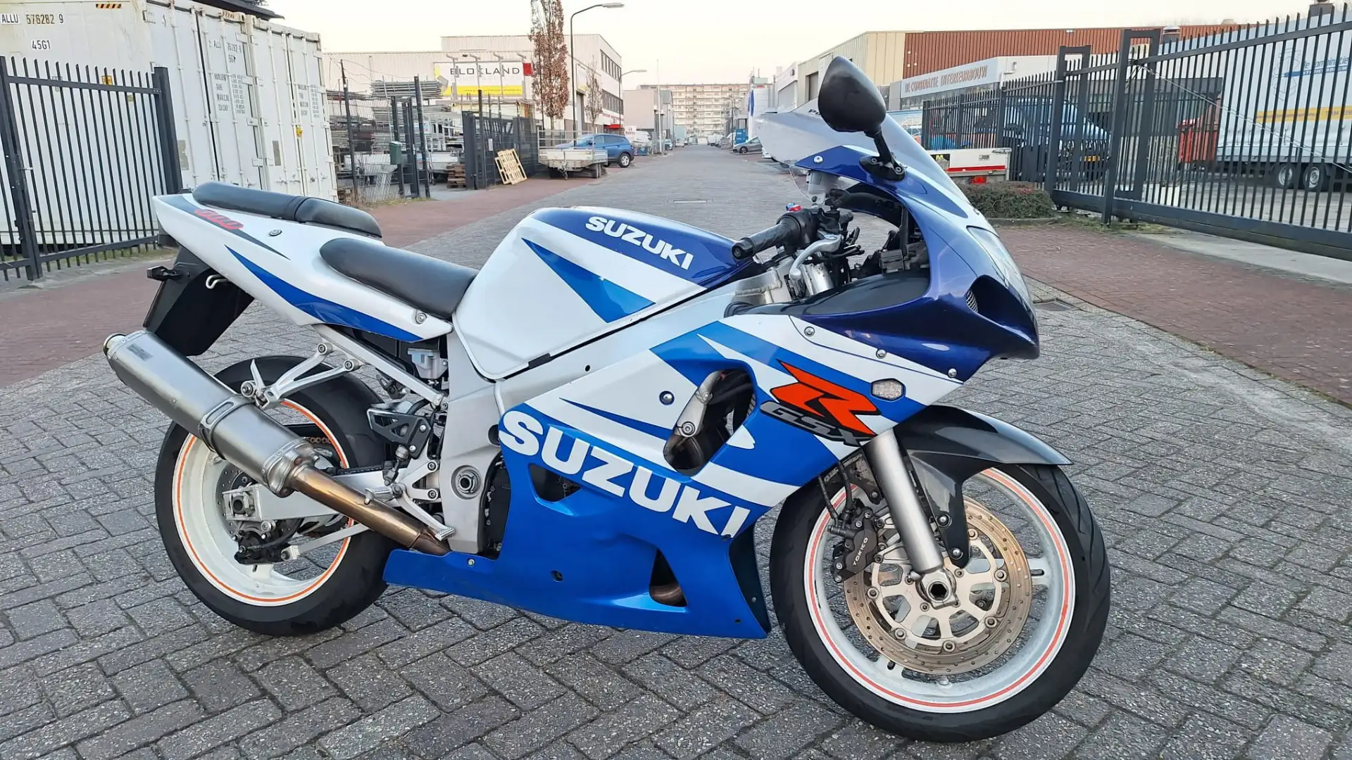 Suzuki GSX-R 600 Alb - 1