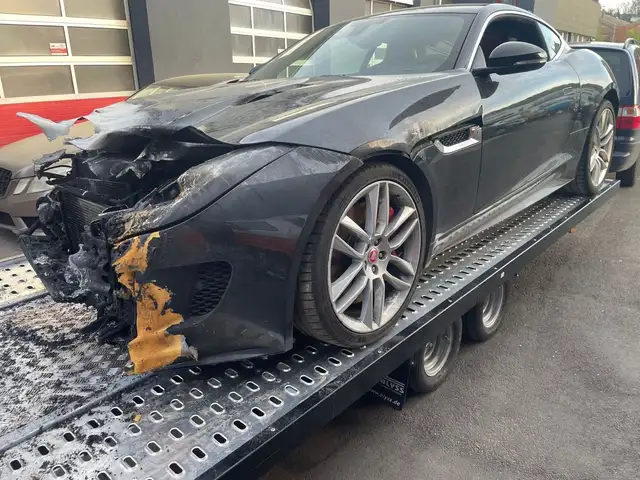 Jaguar F-Type Coupe R V8,Brandschaden,kein Kabelbrand