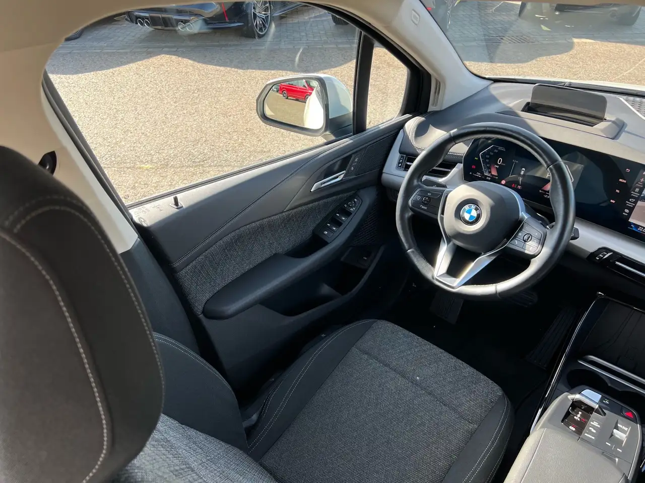 BMW 218 d Active Tourer RFK Head-Up Navi LED Shz, миниатюра 28