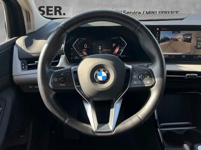 BMW 2 Series view 10
