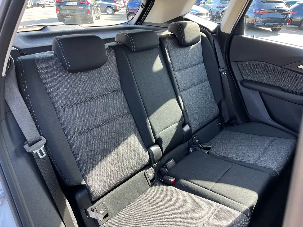 BMW 218 d Active Tourer RFK Head-Up Navi LED Shz, миниатюра 25