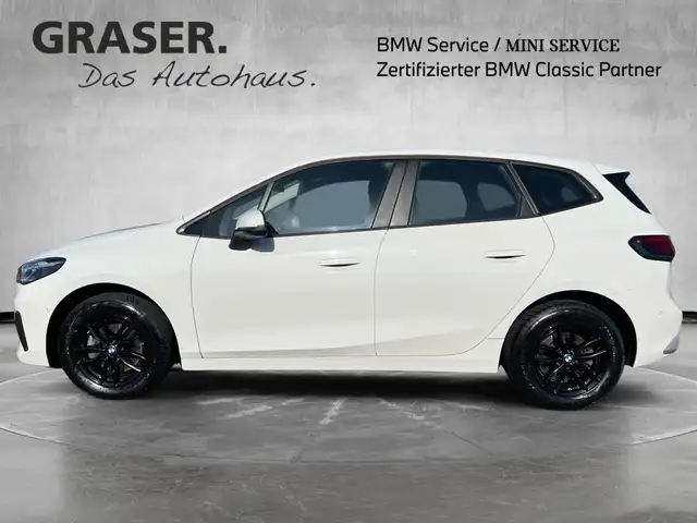 BMW 2 Series view 2